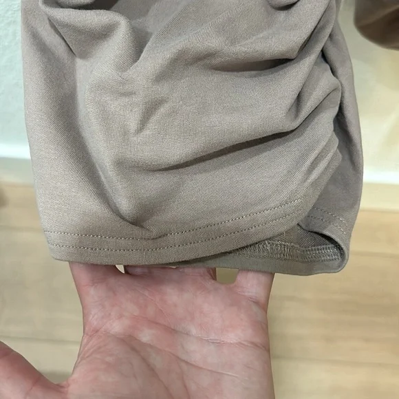 Alo Yoga Ruched Soft Sculpt Pant Taupe - Picture 8 of 14